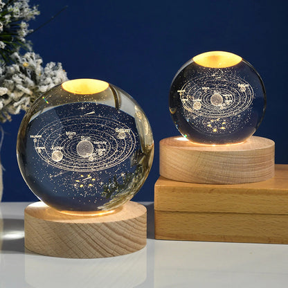 3D Kristal Galaksi Gece Lambası – Astronot ve Gezegen Temalı Dekoratif LED Masa Lambası
